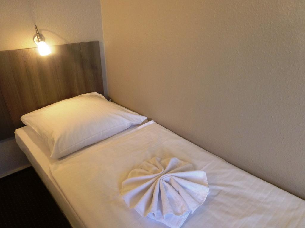 Hotel Rehberge Berlin Mitte Екстер'єр фото