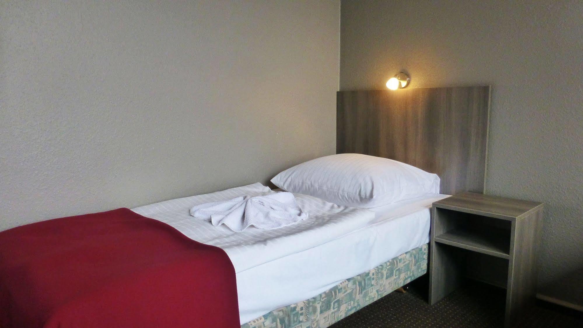 Hotel Rehberge Berlin Mitte Екстер'єр фото